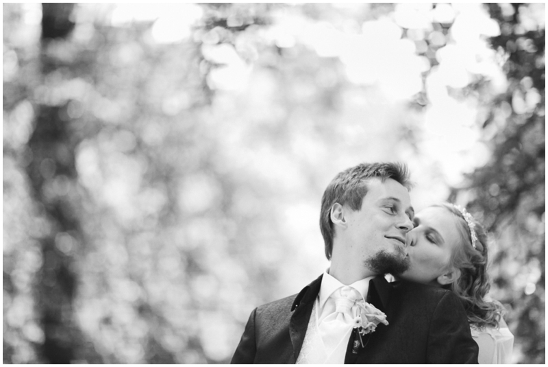 hochzeit in schwerin monochrom von der fotografin anne juengling